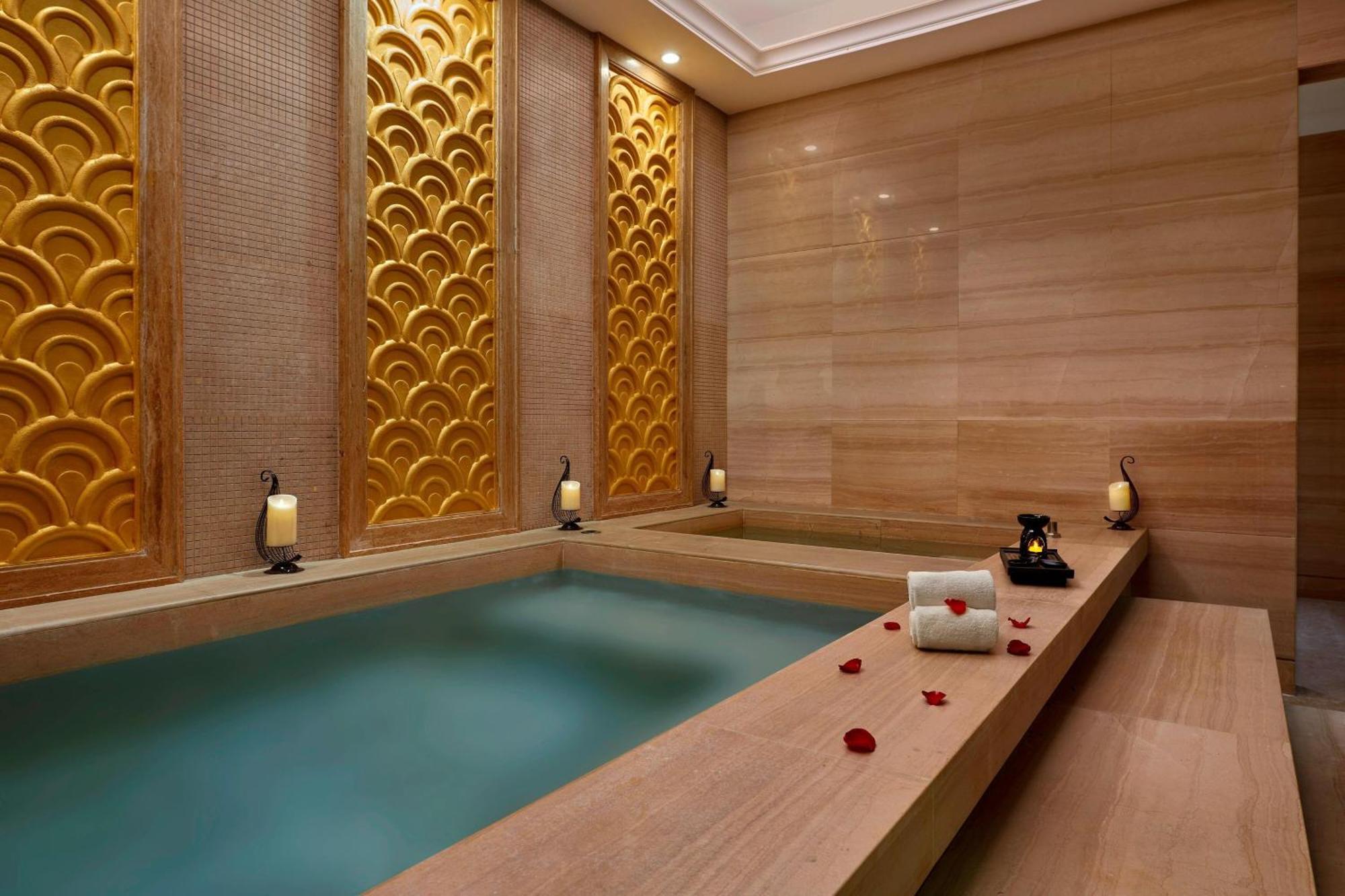 Отель The Westin Hefei Baohe Экстерьер фото